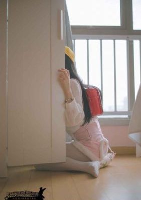 床上丽拉